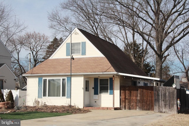 view of front of home