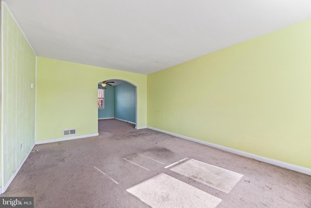 empty room featuring carpet floors