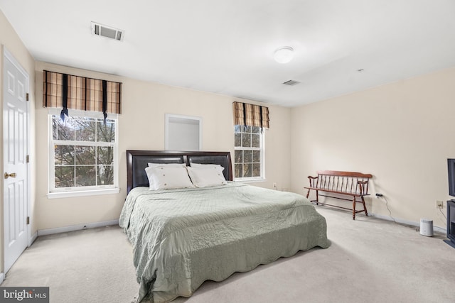 bedroom featuring carpet floors