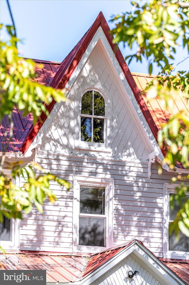 view of property exterior