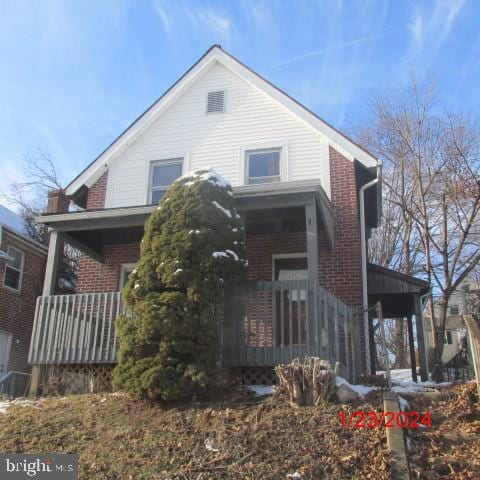 view of front of property with a porch