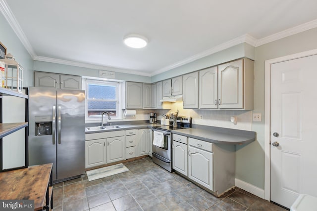 kitchen with stainless steel appliances, ornamental molding, sink, and gray cabinetry