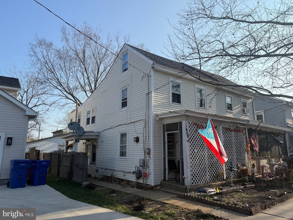 view of front of home