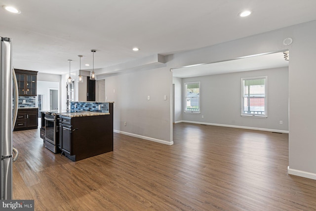 1762 Red Oak Ln, Waldorf, MD 20601 - kitchen with baseboards, appliances with stainless steel finishes, dark wood finished floors, recessed lighting, and decorative backsplash