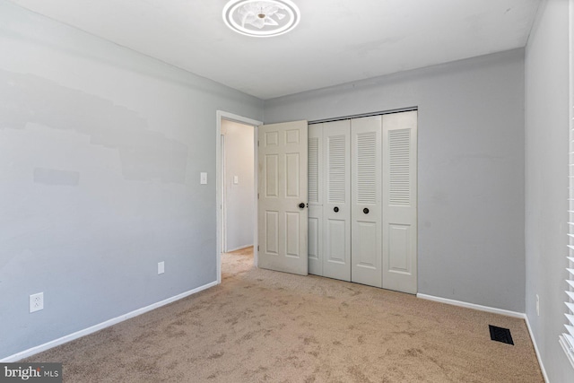 1762 Red Oak Ln, Waldorf, MD 20601 - unfurnished bedroom featuring a closet, carpet flooring, visible vents, and baseboards