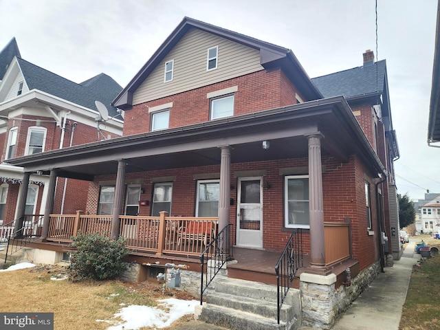 view of front of house featuring a porch