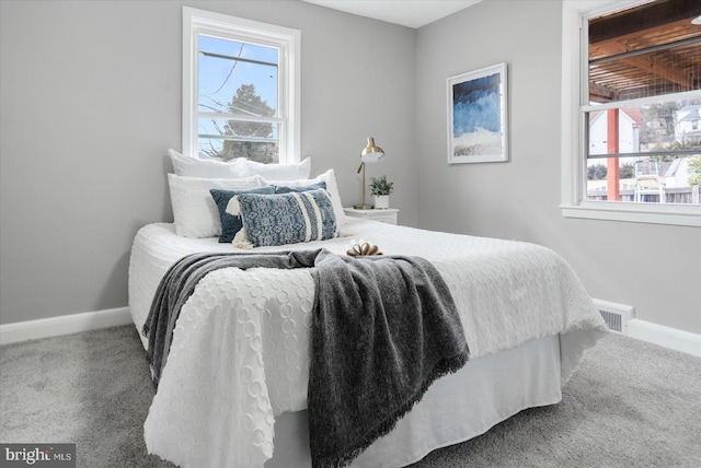 bedroom with carpet flooring