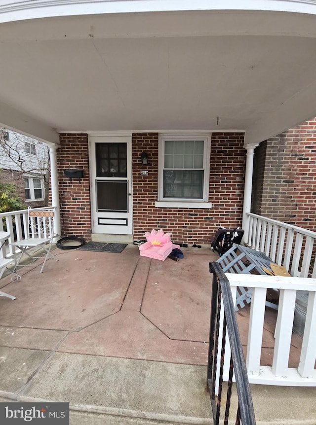 view of patio / terrace featuring covered porch