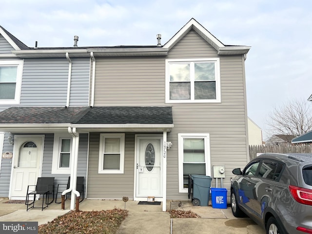 multi unit property featuring covered porch