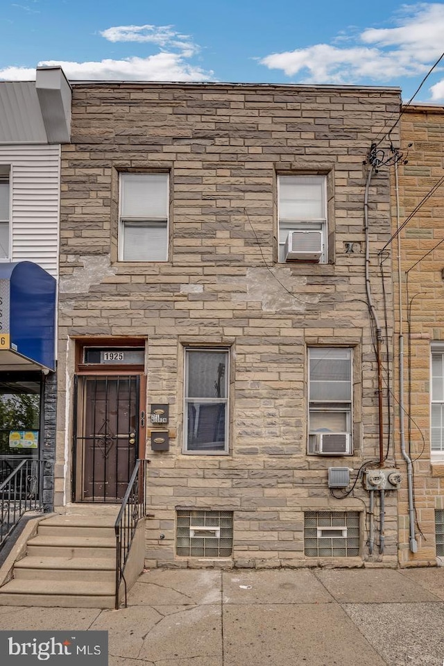 1925 E Allegheny Ave, Philadelphia, PA 19134 - view of townhome / multi-family property