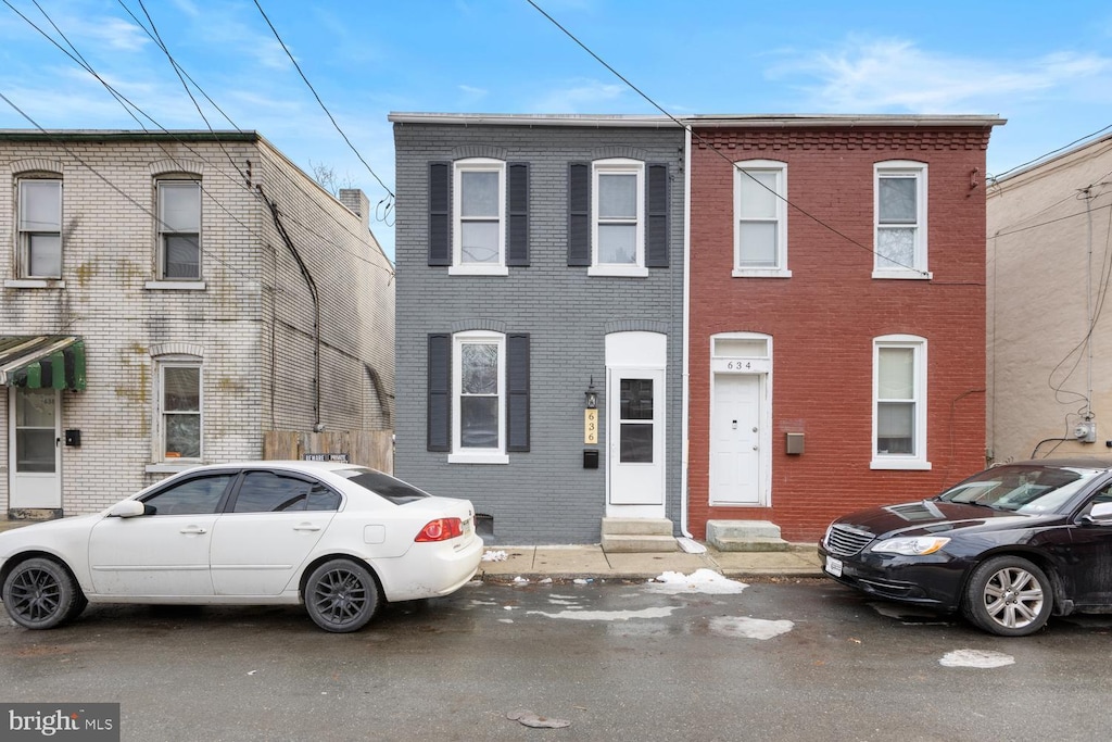 view of townhome / multi-family property