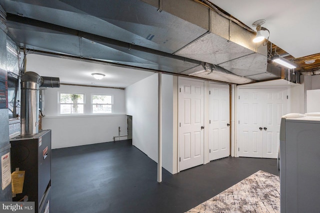 basement with washer / dryer