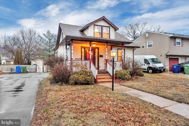 view of front of property featuring a porch