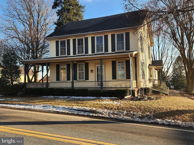 view of front facade with a porch