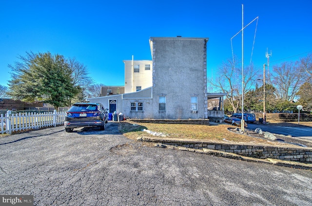 view of home's exterior