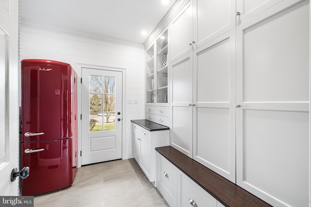 mudroom with ornamental molding