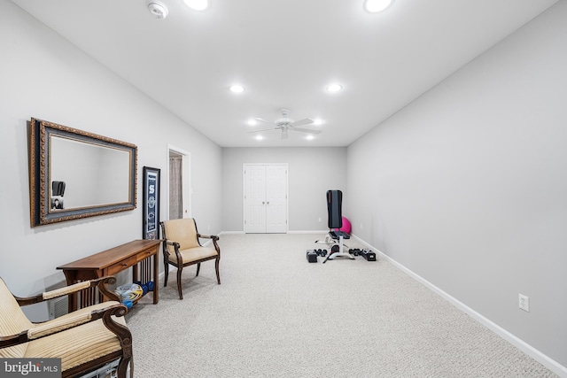 living area with carpet, baseboards, ceiling fan, and recessed lighting