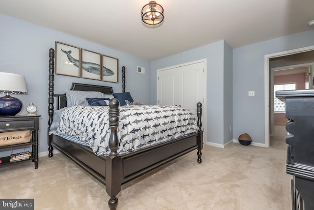 view of carpeted bedroom