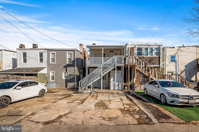 view of front of house featuring covered porch