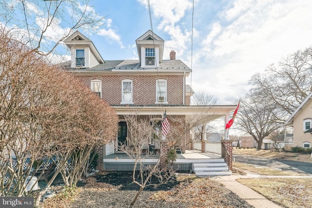 view of front of property with covered porch