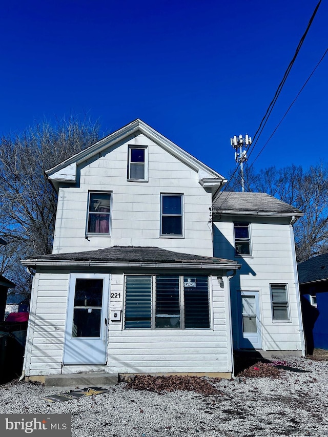 view of front of property