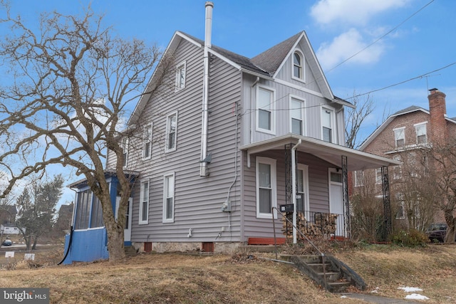 view of front facade featuring covered porch