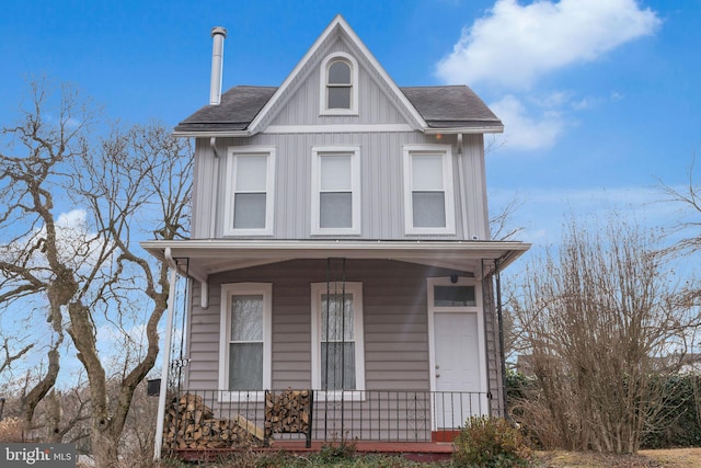 view of front facade featuring covered porch