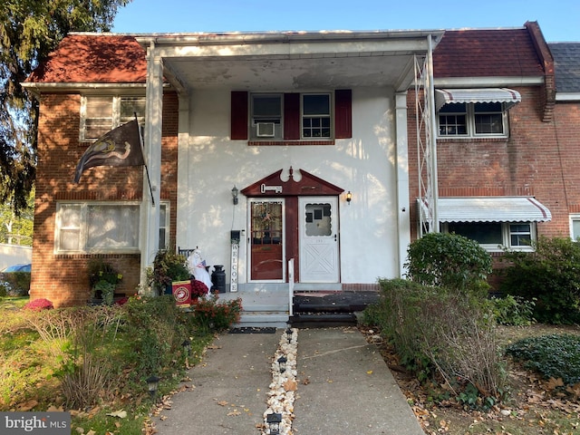 view of front facade