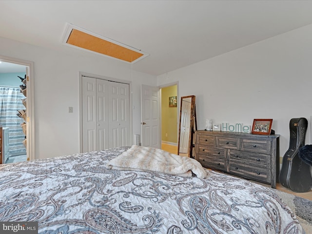 bedroom featuring a closet