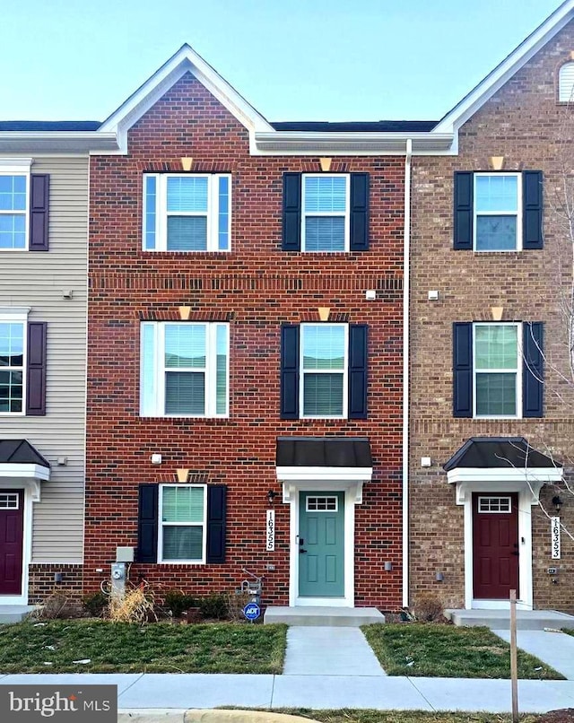 view of townhome / multi-family property