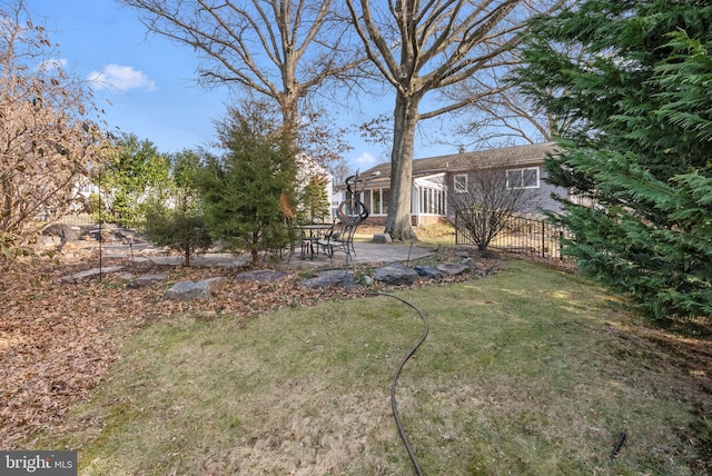 view of yard with a patio area