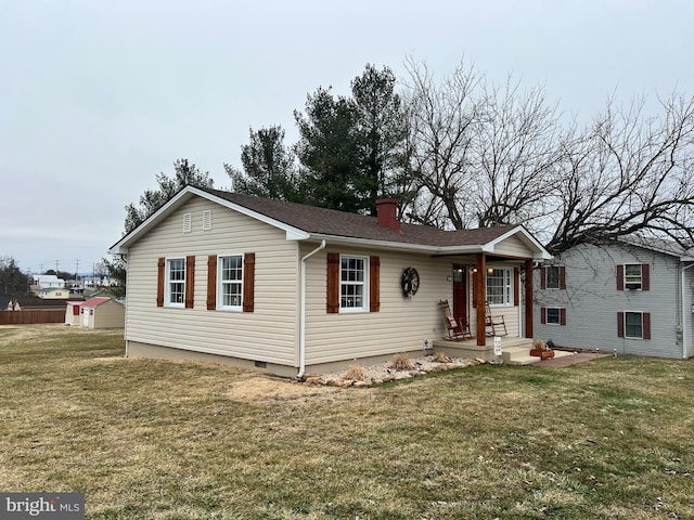 view of front of property with a front yard