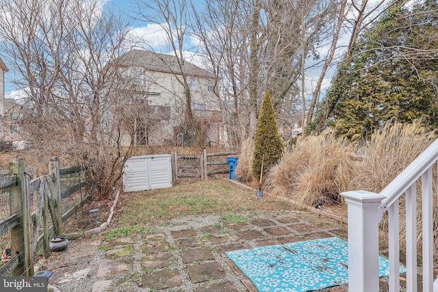 view of yard with a patio area