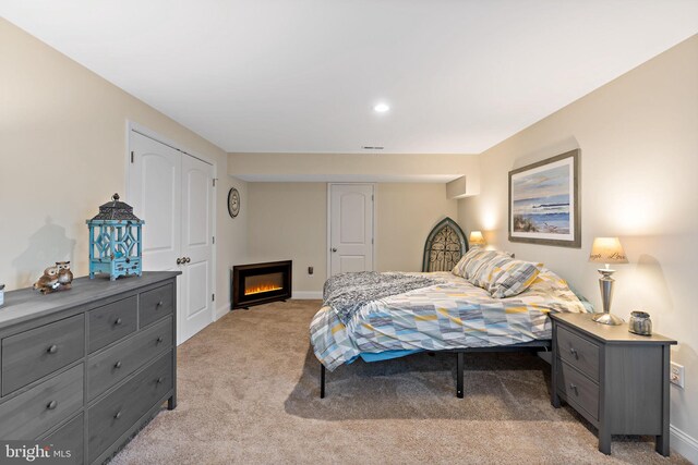 view of carpeted bedroom