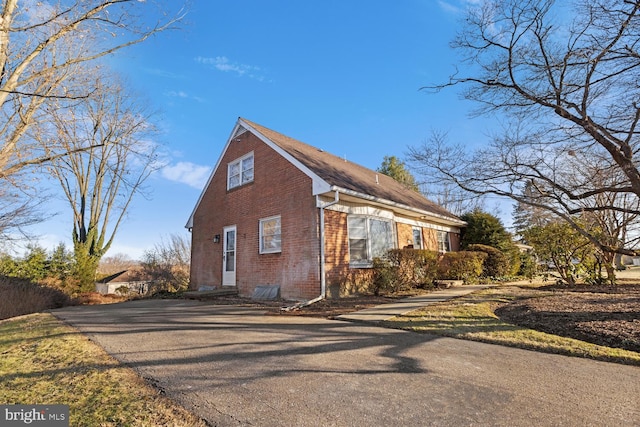 view of side of property