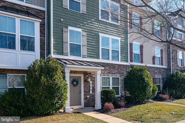 view of townhome / multi-family property