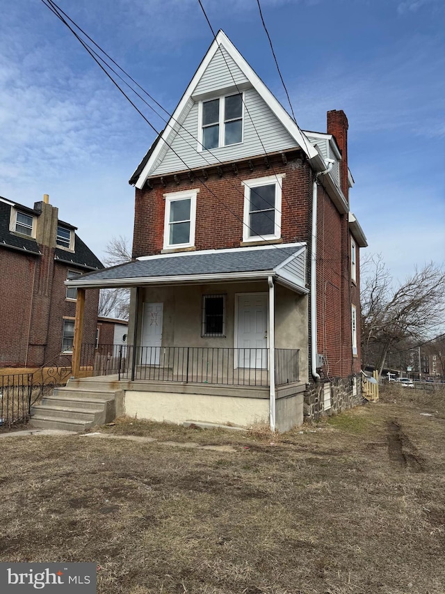 view of front facade featuring covered porch