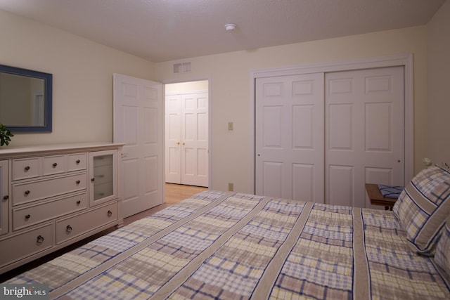 unfurnished bedroom featuring a closet