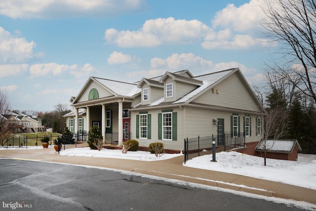 view of front of home with covered porch