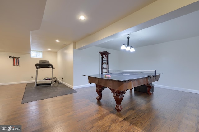 recreation room with recessed lighting, wood-type flooring, and baseboards