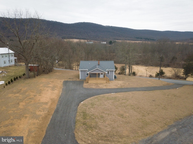 view of front facade with a mountain view