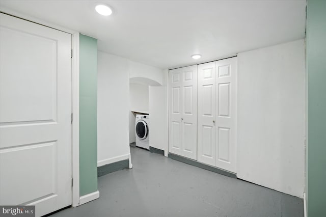 laundry room featuring washer / clothes dryer