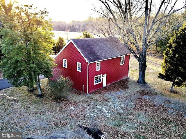 view of home's exterior