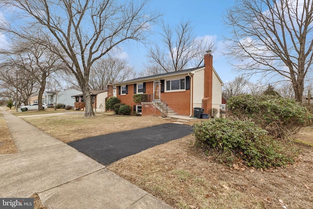 view of front of property