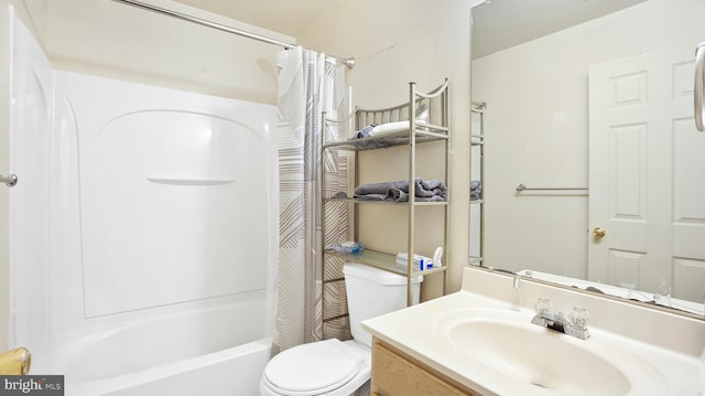 full bathroom with vanity, toilet, and shower / bath combo