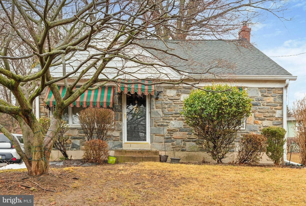 view of front of house