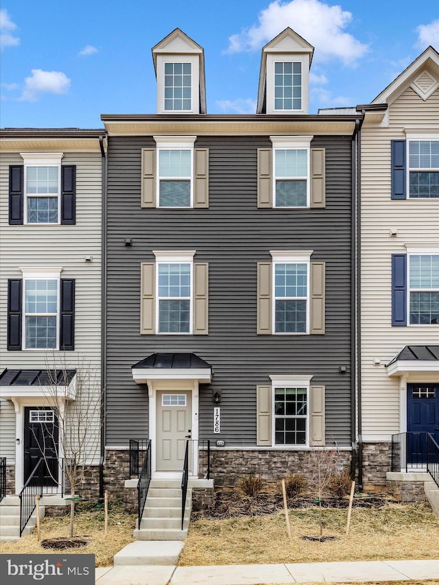 view of townhome / multi-family property