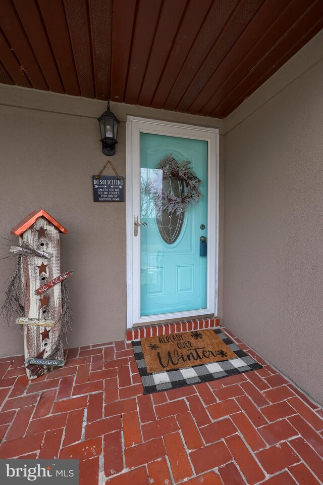 view of property entrance