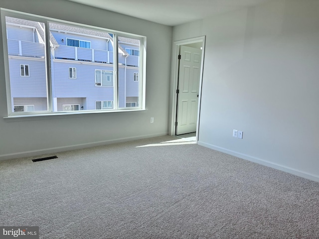 view of carpeted spare room