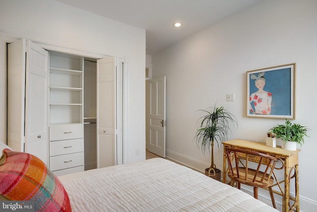 bedroom featuring a closet